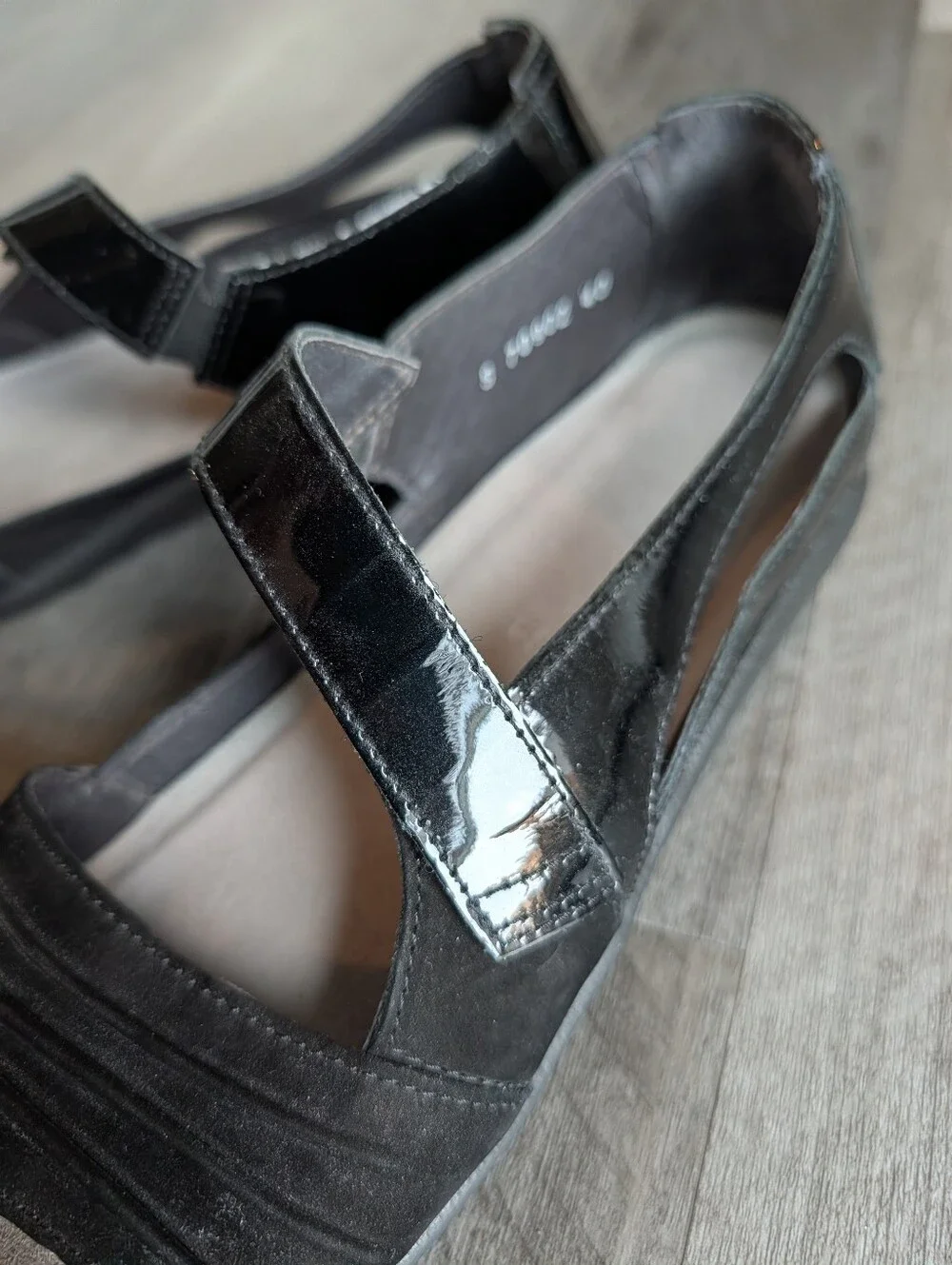 $190 NAOT papaki open toe shoes 9 40